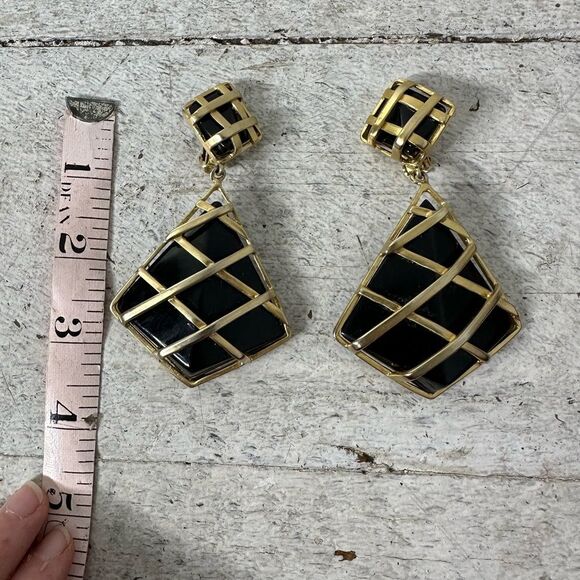 Vintage Caged Simulated Onyx Triangle Dangle Clip On Earrings - Picture 7 of 7